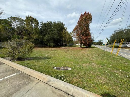 390 N WINTER PARK DRIVE