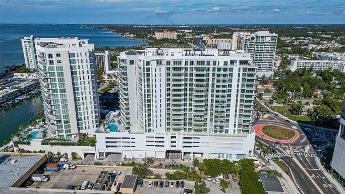 301 QUAY COMMONS UNIT 1606