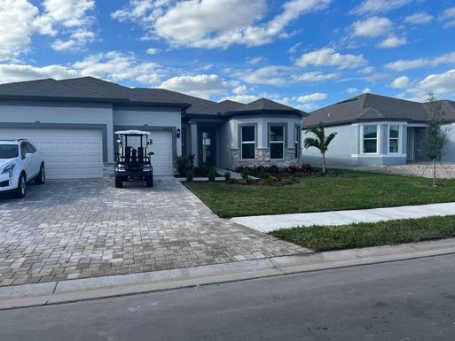 8824 COASTAL KEY WAY