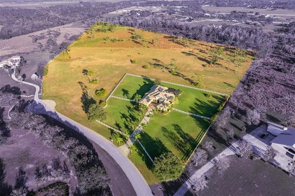 16002 CUTTING HORSE TRAIL