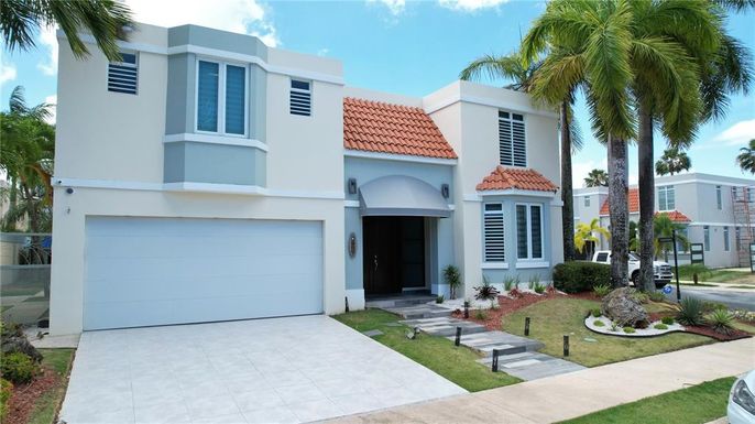 725 PASEO LOS CORALES