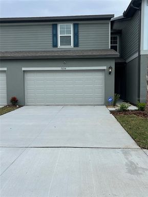 7694 MOMENTUM PARKWAY