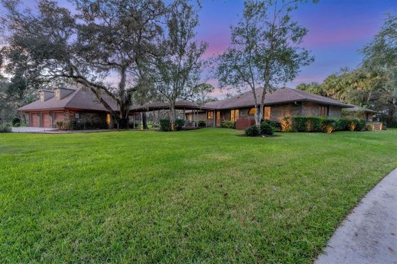 7858 SADDLE CREEK TRAIL