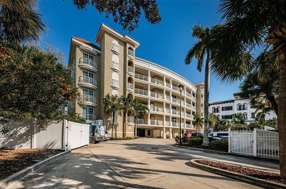 3805 GULF BOULEVARD UNIT 504