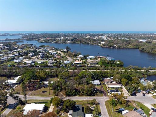 POMPANO LANE