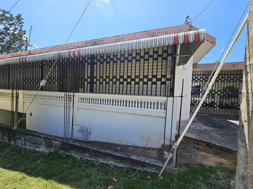 304 URB. BELLAS LOMAS