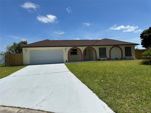 125 FLORAL CT        KISSIMMEE