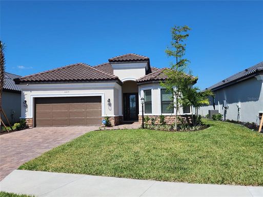 6215 GRANDVIEW HILL COURT