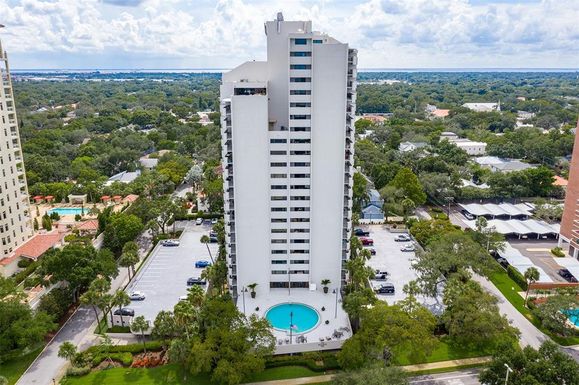 4141 BAYSHORE BOULEVARD UNIT 1702