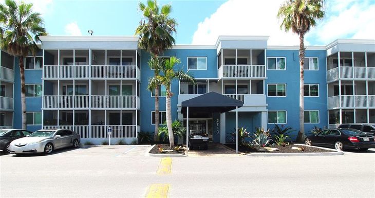 2740 COCONUT BAY LANE UNIT 3L