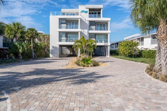 2708 N BEACH ROAD UNIT 3