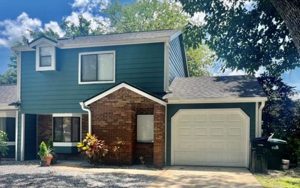 6947 COUNTRY CORNER LANE