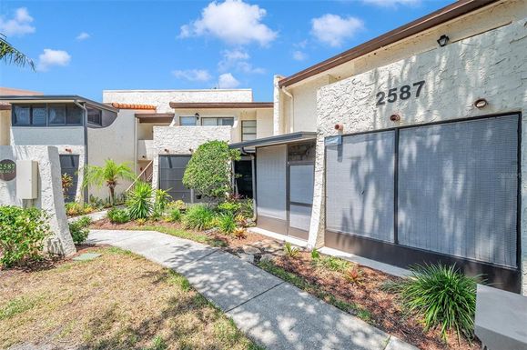 2587 CYPRUS DRIVE UNIT 3-212