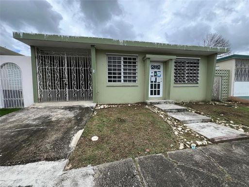 4 CALLE 1 URB JACAGUAX