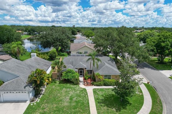 3141 CRYSTAL LAKES COURT
