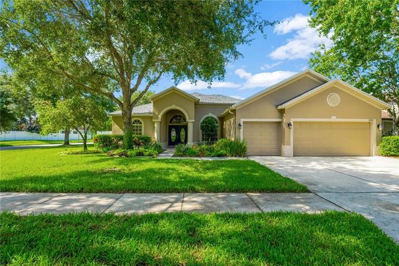 2309 FOUNTAIN GRASS DRIVE