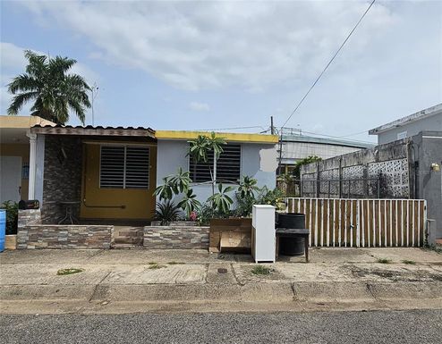 G st, #10 URB LAS GARDENIAS