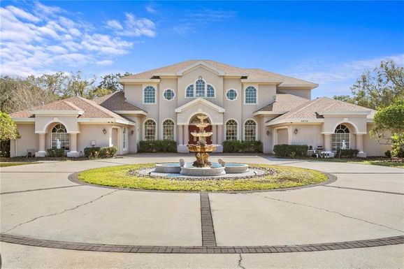 2270 N HIGHLAND AVENUE