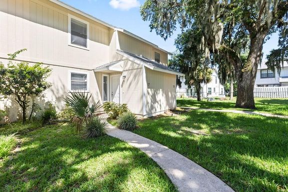 17 TOMOKA MEADOWS BOULEVARD