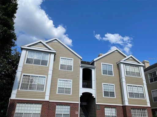 13103 MULBERRY PARK DRIVE UNIT 831