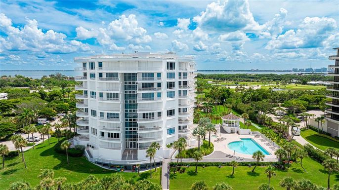 455 LONGBOAT CLUB ROAD UNIT 807