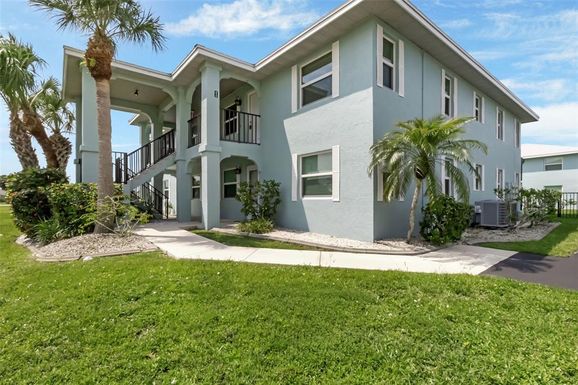 449 ROYAL POINCIANA UNIT 122