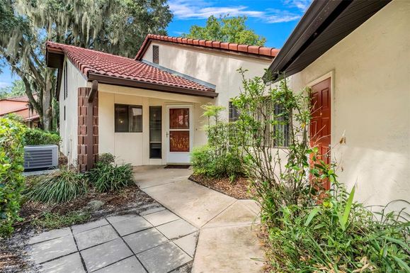 701 CLUSTERWOOD DRIVE