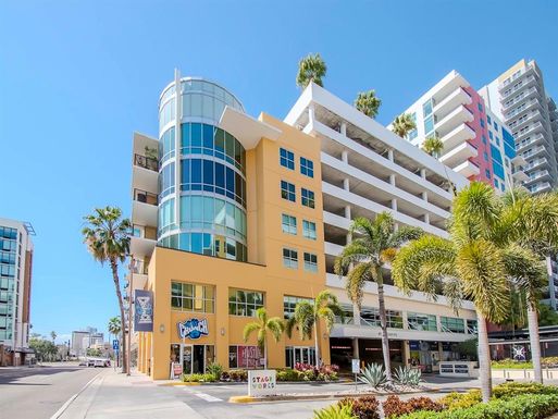 1120 E KENNEDY BOULEVARD UNIT 1130