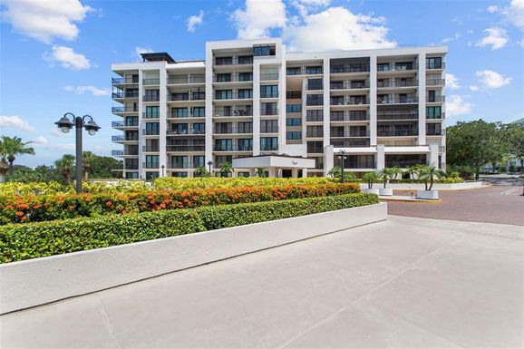 8 BELLEVIEW BOULEVARD UNIT 307