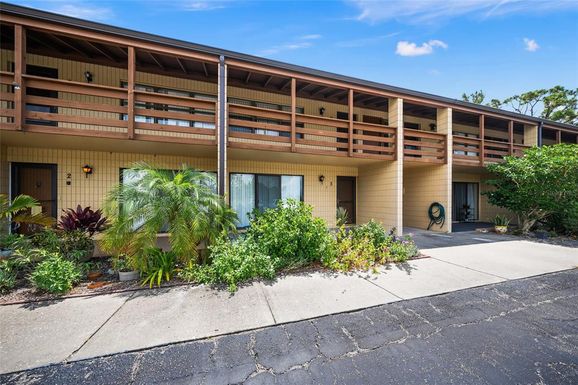 5 QUAILS RUN BOULEVARD UNIT 9