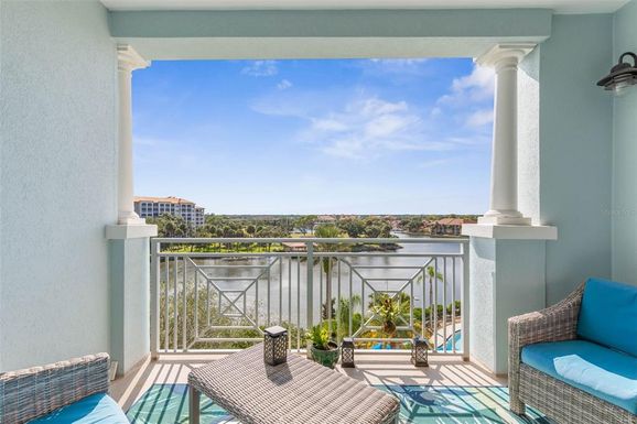 102 YACHT HARBOR DRIVE UNIT 567