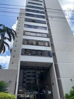 4 AV. SAN PATRICIO UNIT 401