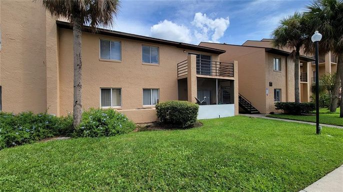 5219 VIA HACIENDA CIRCLE UNIT 210