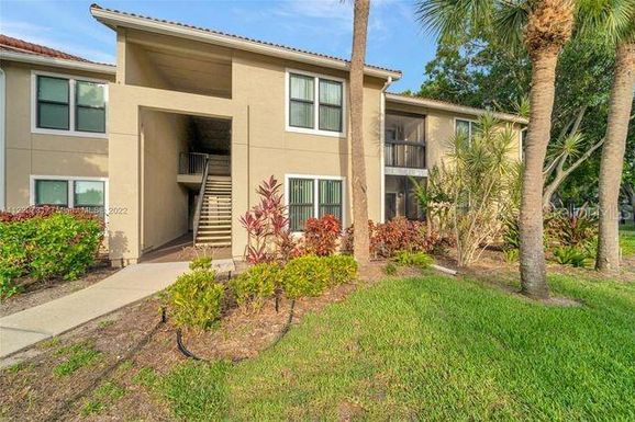 4049 CROCKERS LAKE BOULEVARD UNIT 25