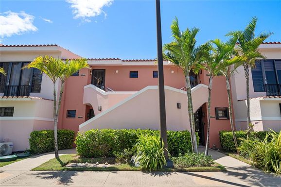 185 CANDELERO DRIVE UNIT 653