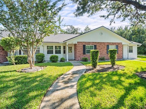 23 KINGS COLONY COURT