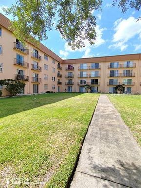 5820 N CHURCH AVENUE UNIT 226