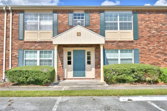 1920 E EDGEWOOD DRIVE UNIT A4