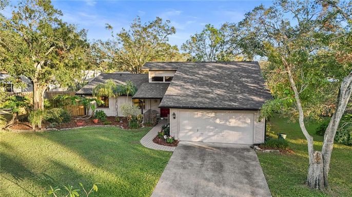 8433 CYPRESS LAKE CIRCLE