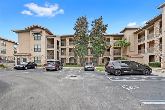 907 CHARO PARKWAY UNIT 923