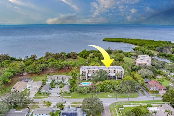 205 TARPON POINT UNIT 205