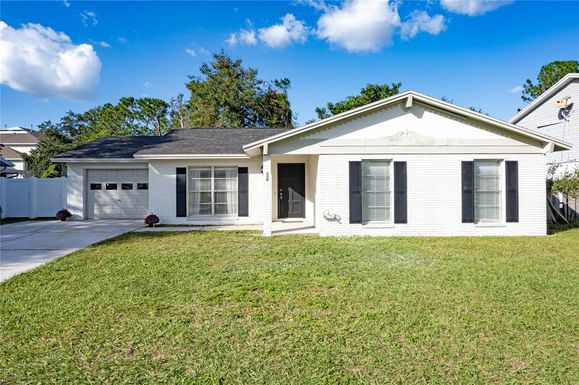 6567 SPANISH MOSS CIRCLE