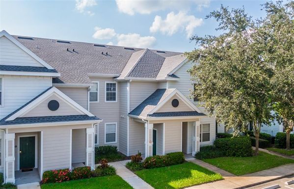 142 SOUTHERN PECAN CIRCLE UNIT 202