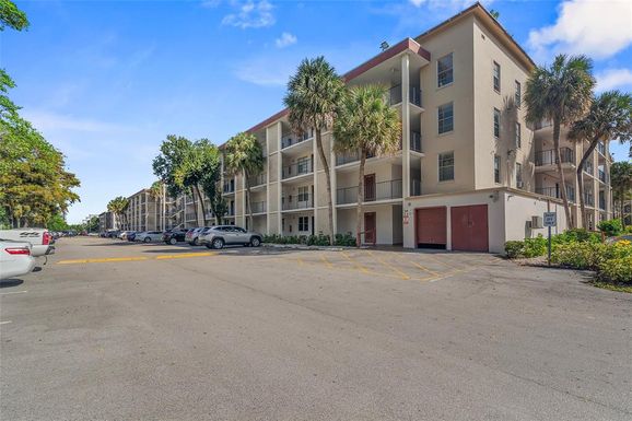 2600 NW 49TH AVENUE UNIT 413