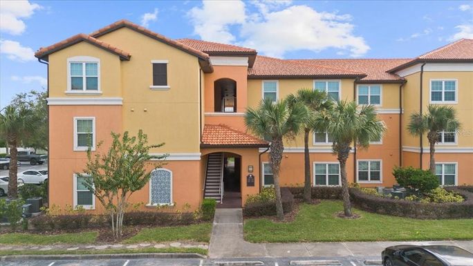 5451 VINELAND ROAD UNIT 2208