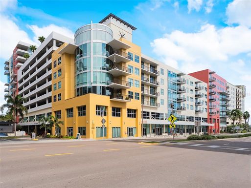 1208 E KENNEDY BOULEVARD UNIT 821