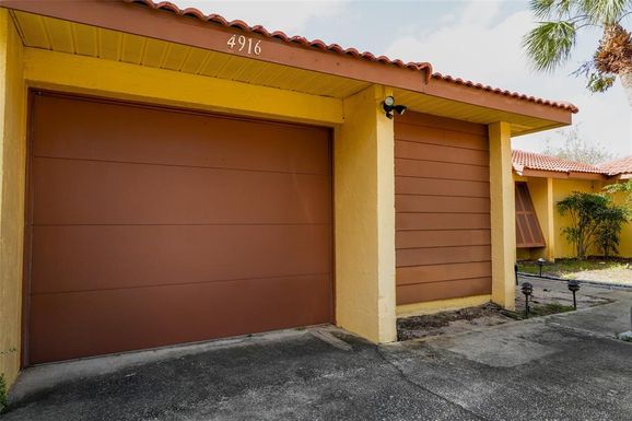 4916 FIJI CIRCLE UNIT 11