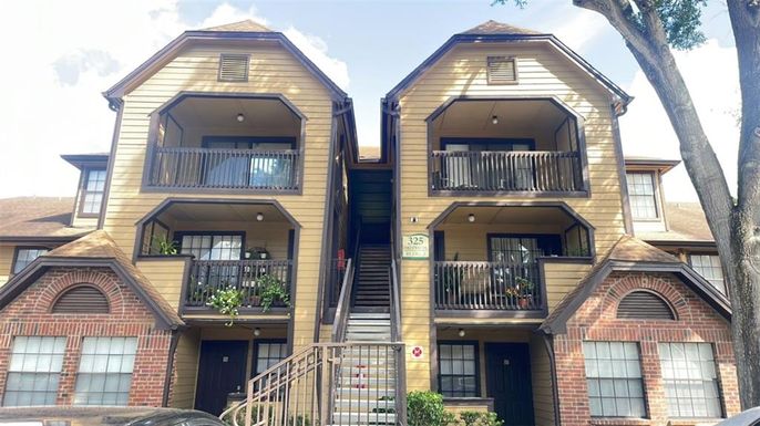 325 FORESTWAY CIRCLE UNIT 303