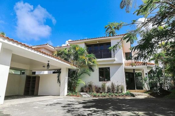 24 DORADO BEACH EAST