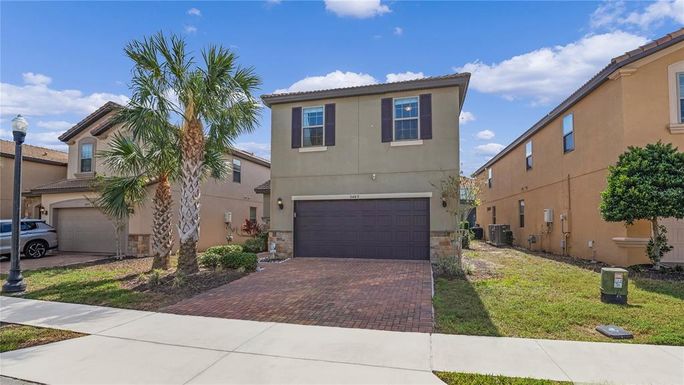 5489 MISTY OAK CIR